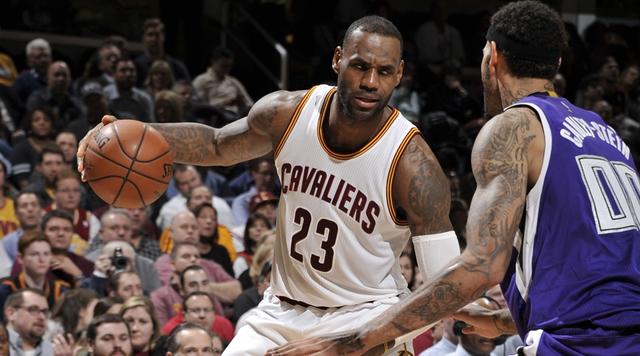 CLEVELAND, OH - FEBRUARY 8: LeBron James #23 of the Cleveland Cavaliers handles the ball against the Sacramento Kings on February 8, 2016 at Quicken Loans Arena in Cleveland, Ohio. NOTE TO USER: User expressly acknowledges and agrees that, by downloading and/or using this Photograph, user is consenting to the terms and conditions of the Getty Images License Agreement. Mandatory Copyright Notice: Copyright 2016 NBAE (Photo by David Liam Kyle/NBAE via Getty Images)